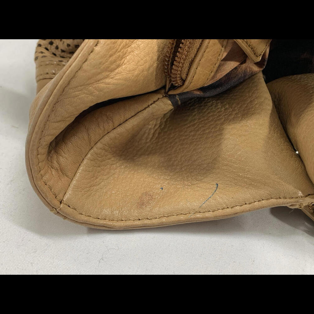 B. Makowsky Beige/Tan Patchwork Leather Weekender Tote Bohemian Shoulder Bag - Picture 12 of 14